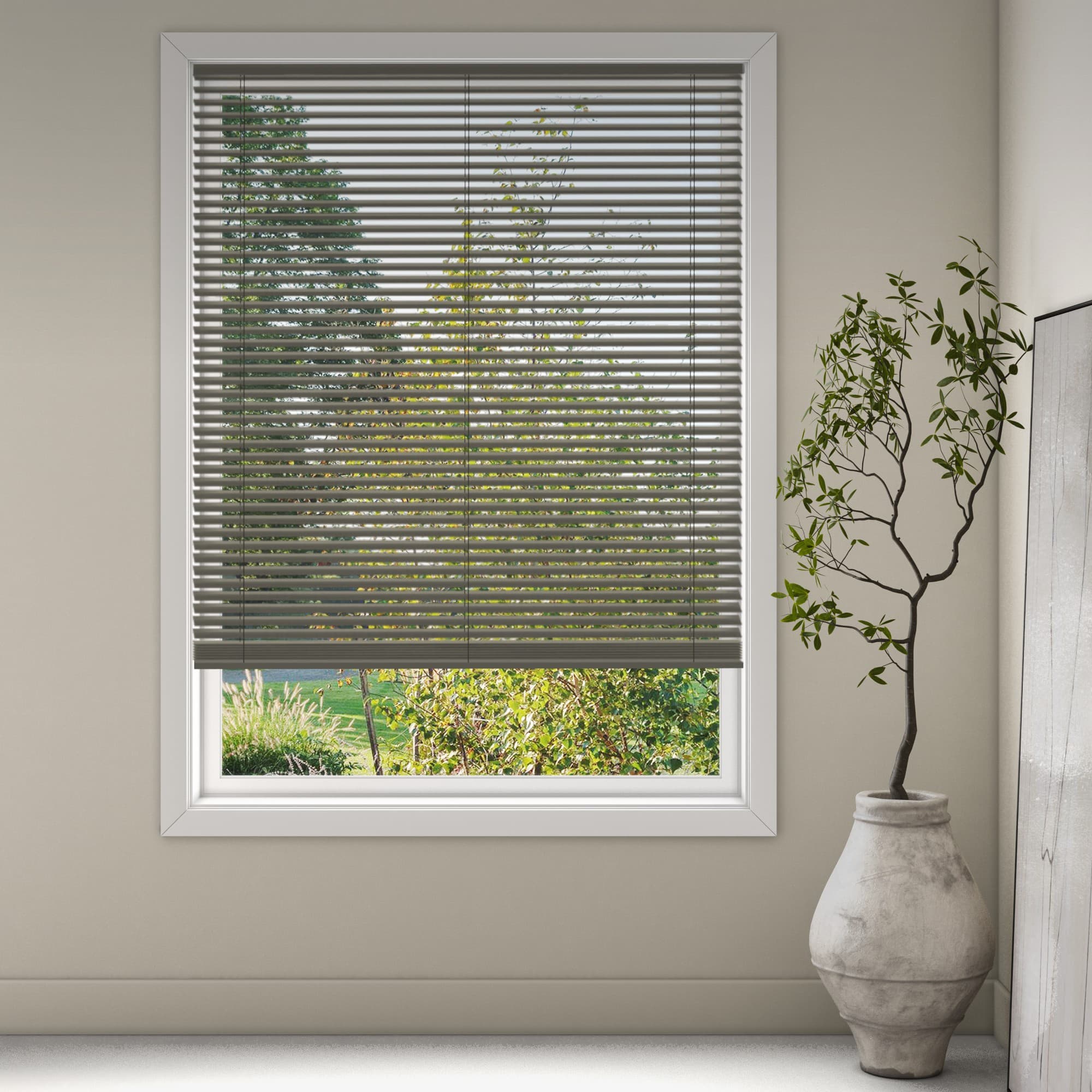 Java 8392 Wood Venetians