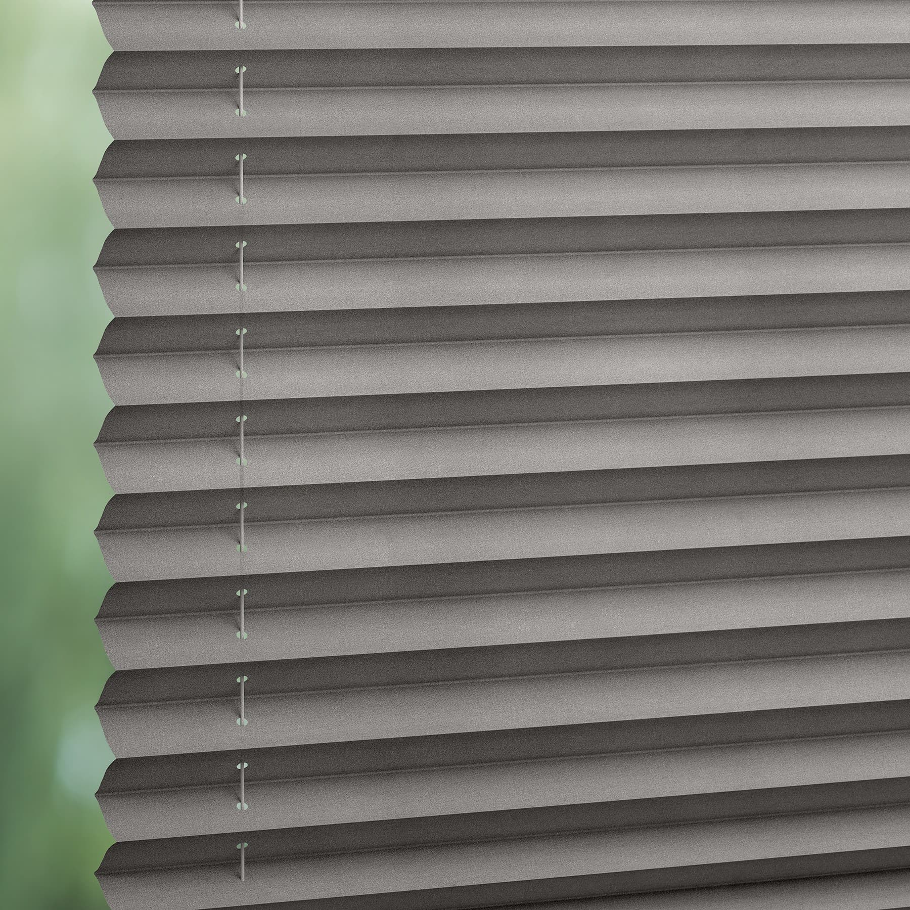 Opal Metal FR 4418 Pleated Blind