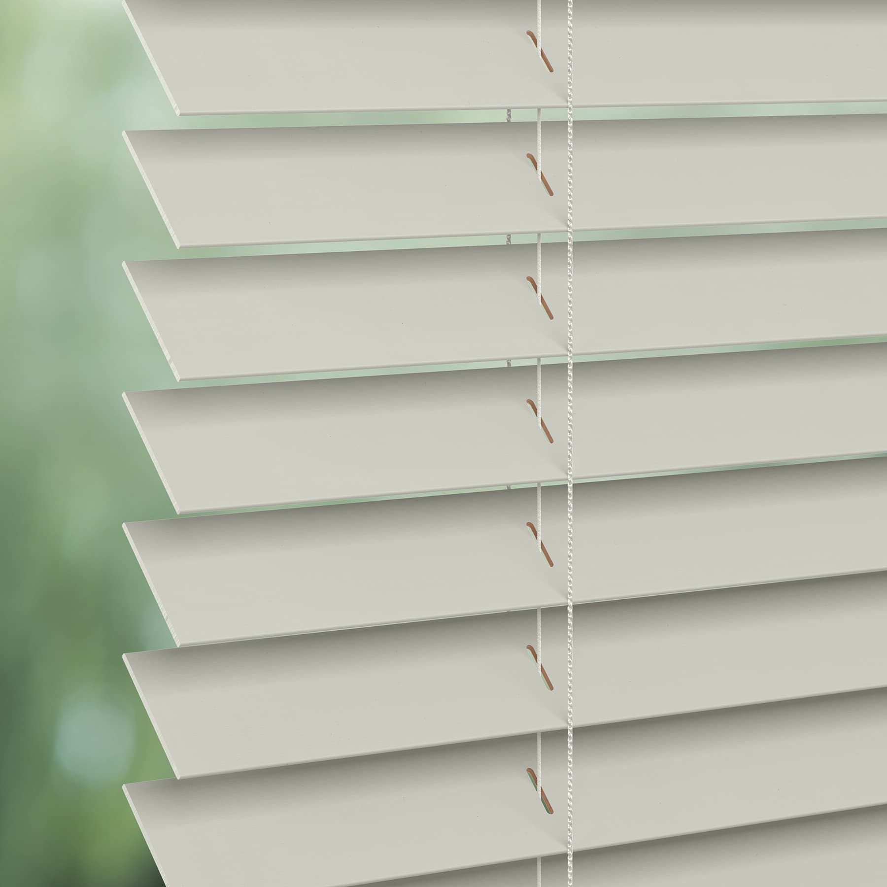 Java 8326 Wood Venetians