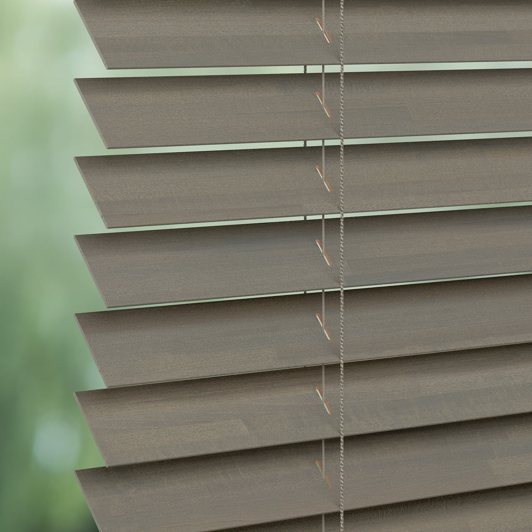 Robust 8341 Wood Venetians