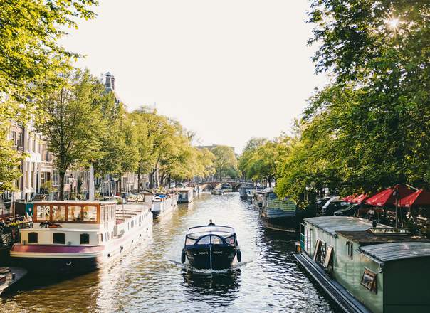 Raamdecoratie in Amsterdam