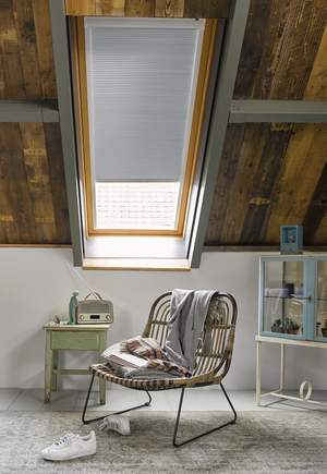 Luxaflex® Dakraam Duette® Shades