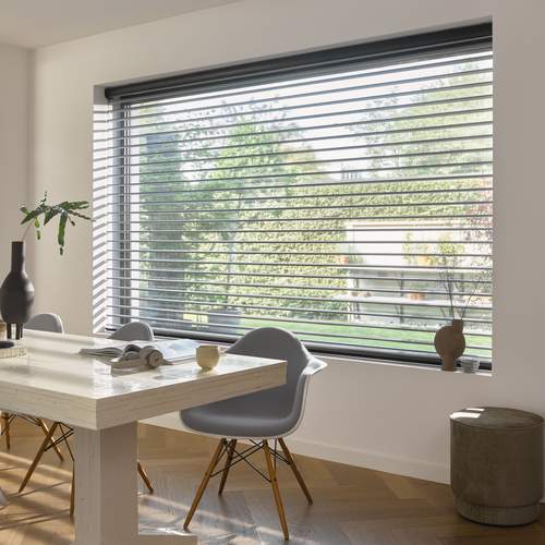 Silhouette® shades met ClearView™