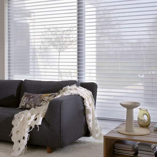 Silhouette shades met clearview
