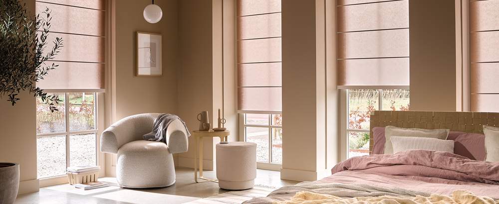 Elektrische Luxaflex LightLine® Rolgordijnen