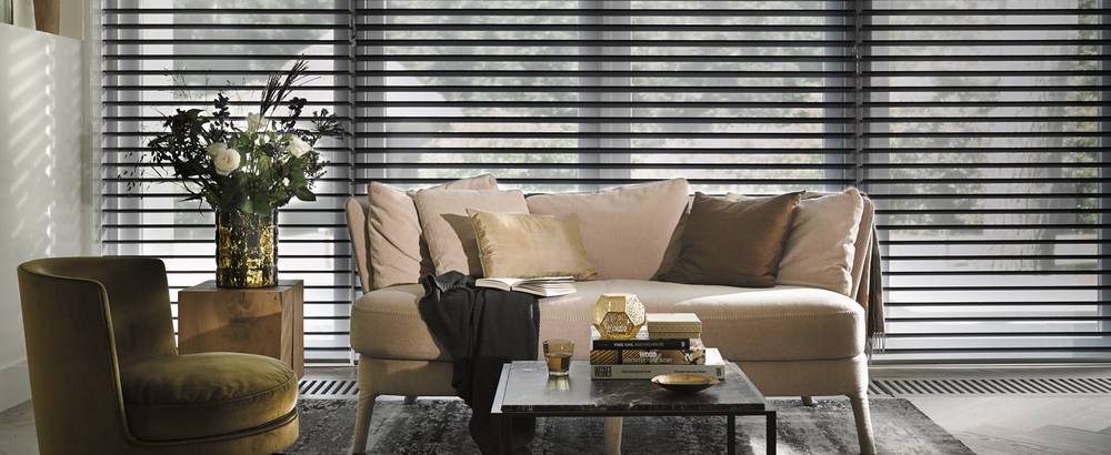 Luxaflex® Silhouette® Shades woonkamer