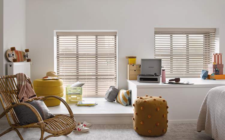 Beeld: Houten jaloezieën van Luxaflex®