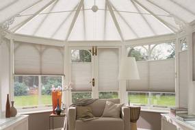 Duette® Shades in de serre